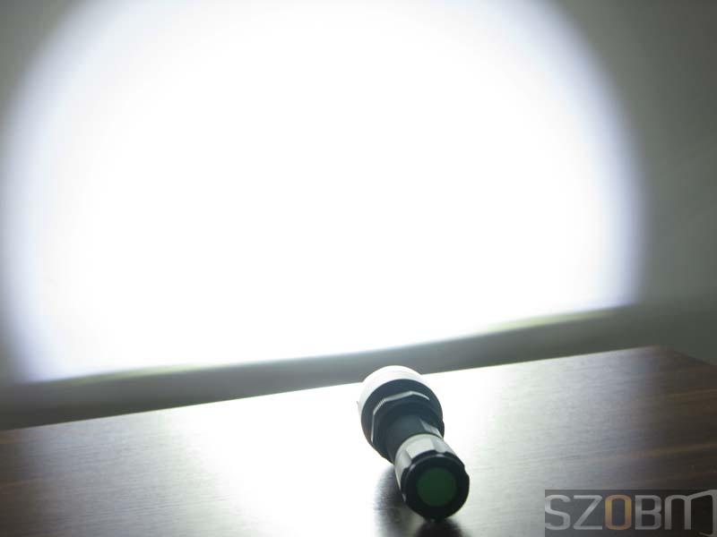 High Power CREE XM-L T6 LED Flashlight with Steel Head