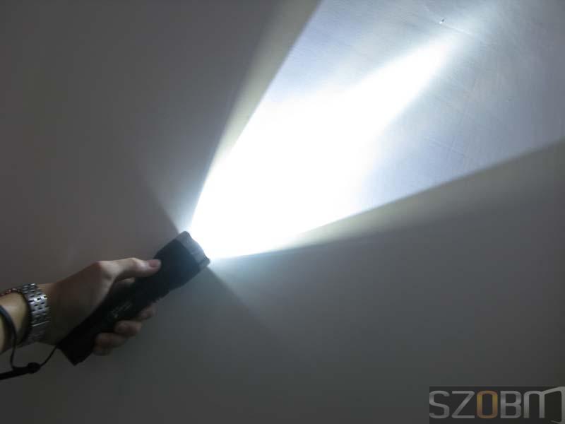 High Power CREE Q5 LED Flashlight with Steel Head
