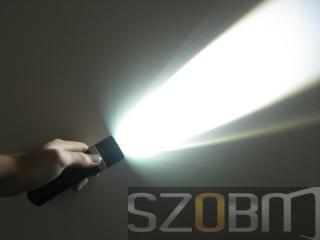 CREE LED 3W 180 LM Waterproof Power Style Focus Flashlight