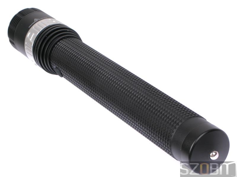 300LM CREE 5W Zoom Diving LED Flashlight With Hammer and Built-i