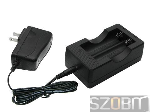 XXC-4.2V1A Li-ion Battery Charger for 18650 with Car Charger (2
