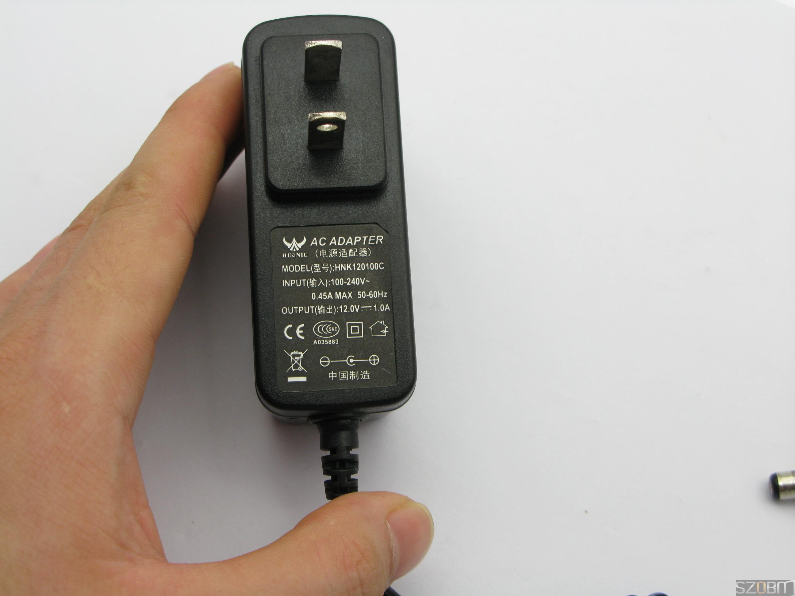 XXC-4.2V1A Li-ion Battery Charger for 18650 with Car Charger (2